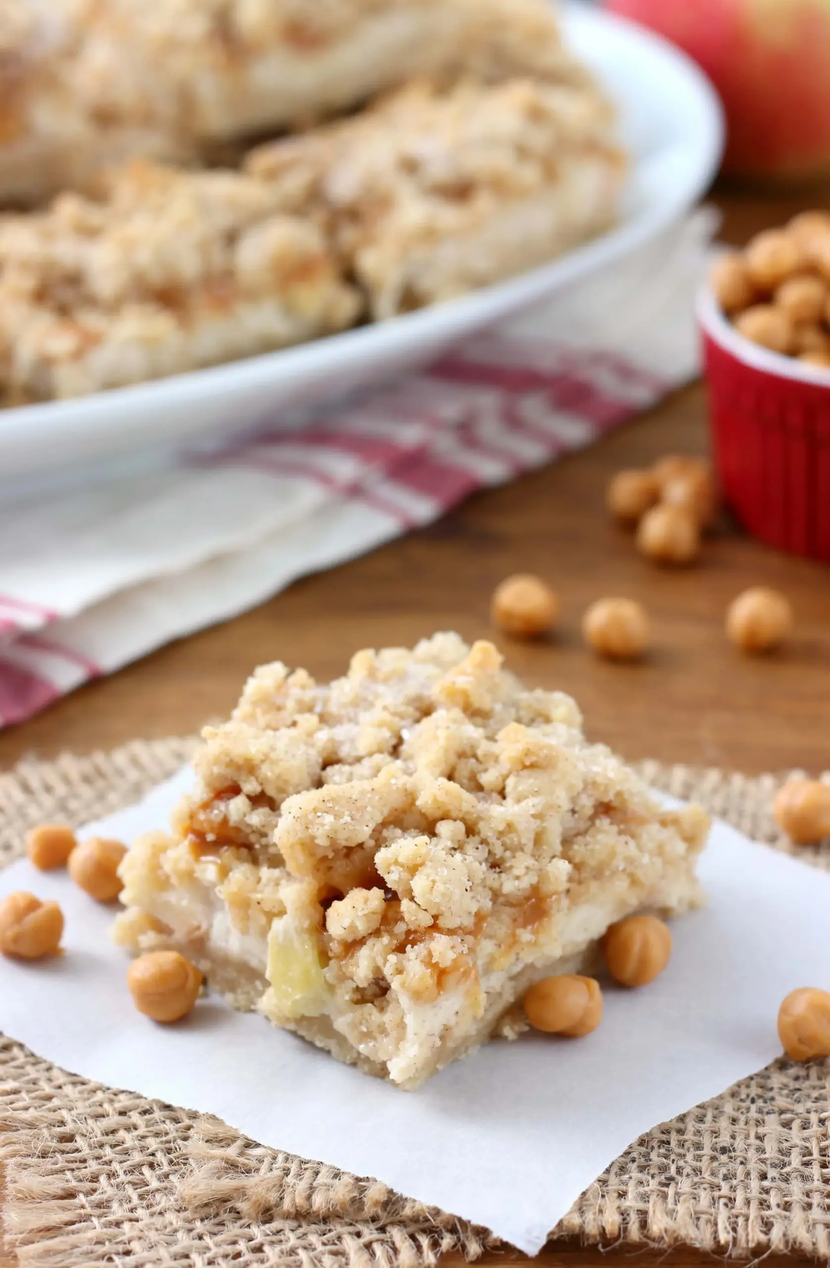 Apple Caramel Snickerdoodle Cheesecake Bars