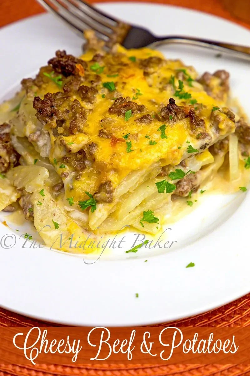 Cheesy Beef Potatoes Bake