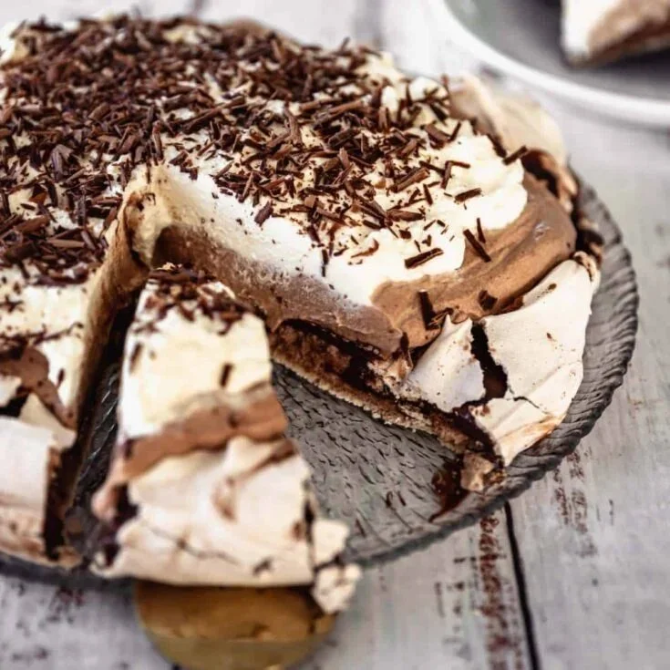 Chocolate Layered Pavlova