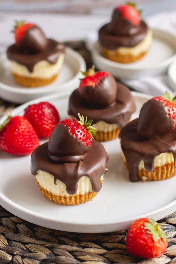 Chocolate Strawberry Cheesecake Bites
