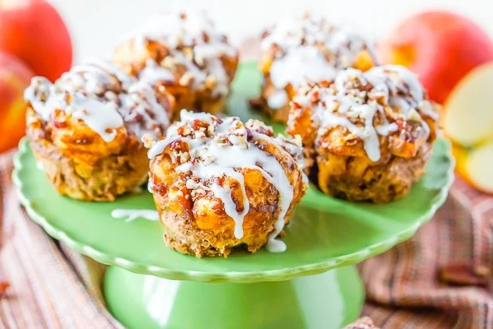 Cinnamon Apple Pie Muffins