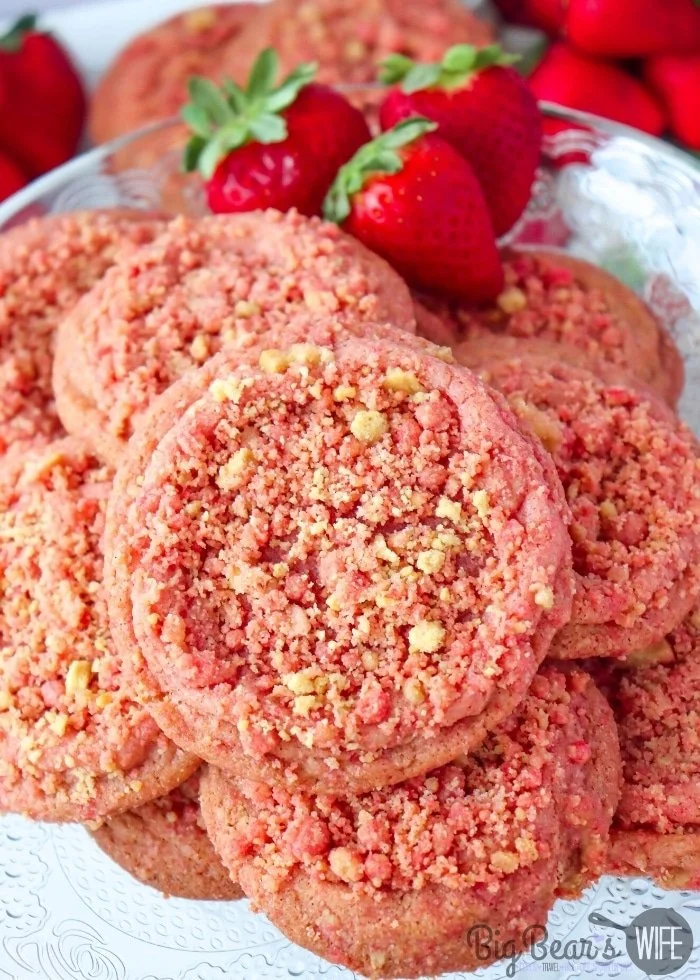 Crunchy Strawberry Cookies