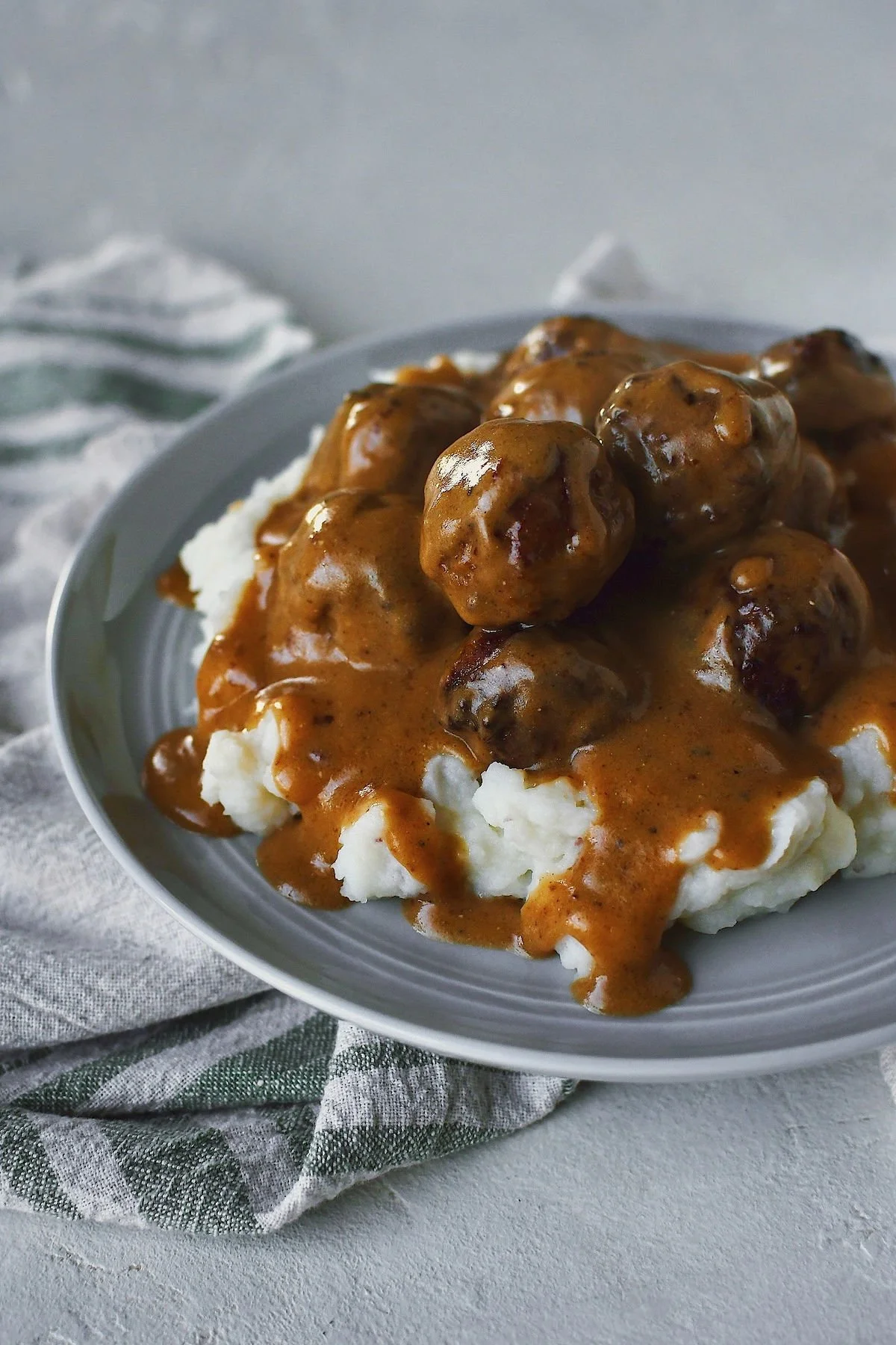 Easy Swedish Meatballs Recipe