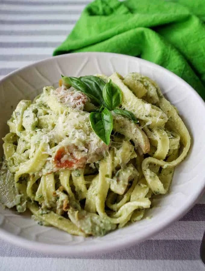Silky Chicken Pesto Pasta